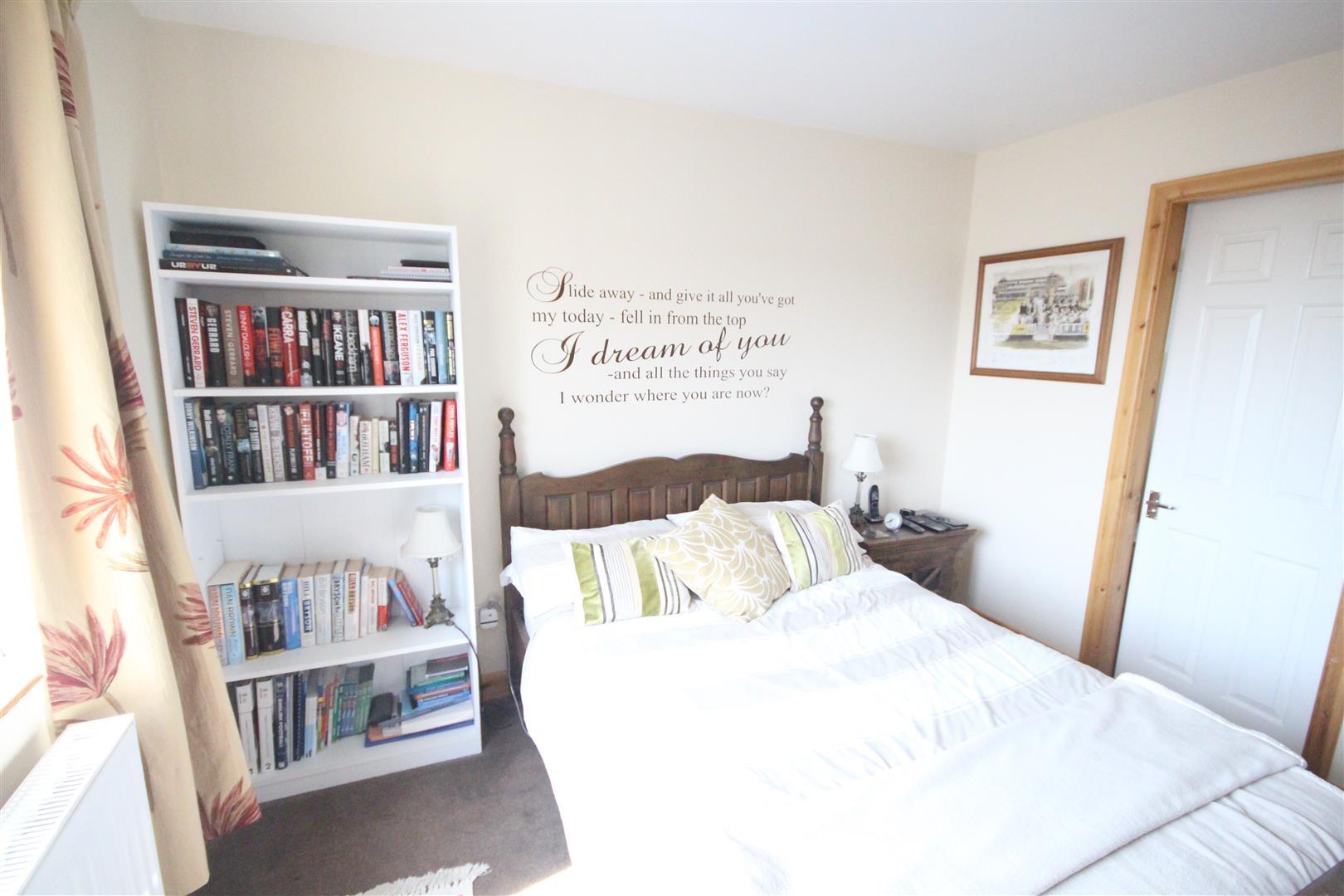 4 bedroom semi-detached house Let Agreed in Earby - IMG_8377.jpg